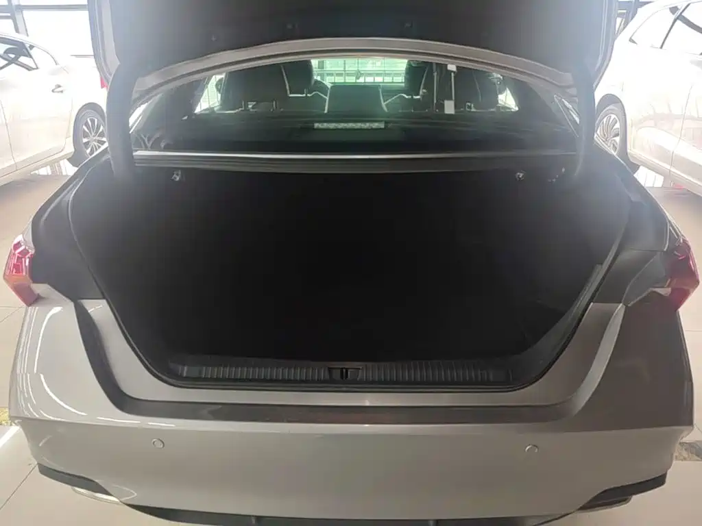 Toyota Avalon 2021 — фото 19
