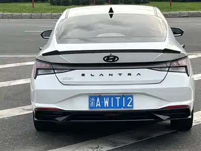 Hyundai Elantra 2022