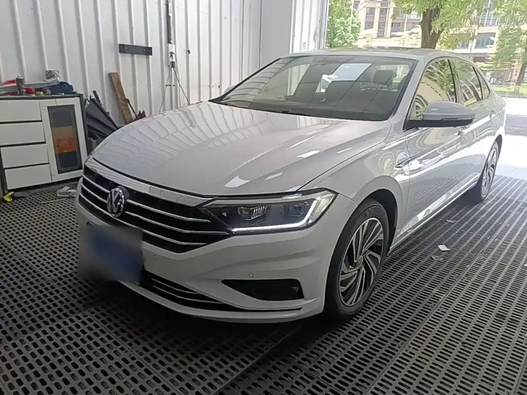Volkswagen Sagitar 2022