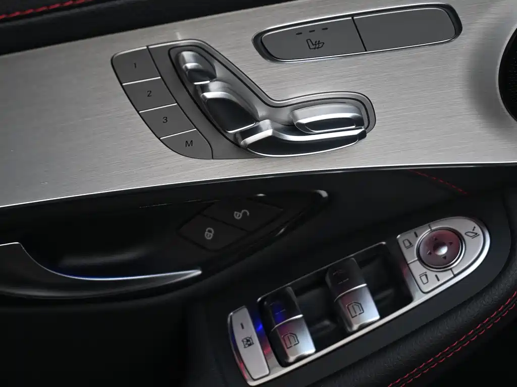 Mercedes-Benz GLC AMG 2020 — фото 13