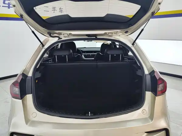 Geely Vision X3 2021