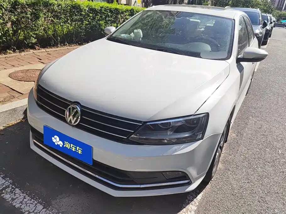 Volkswagen Sagitar 2019