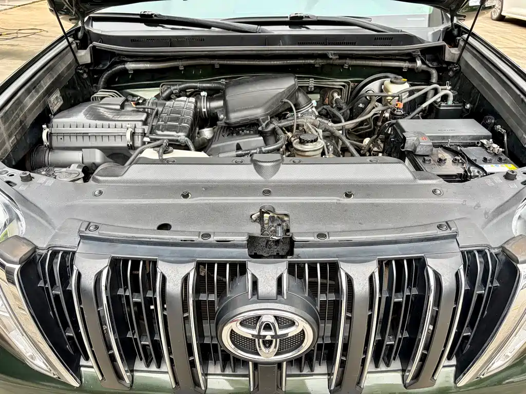 Toyota Prado 2015 — фото 15