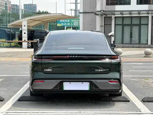 Geely Galaxy Starshine 8 2025