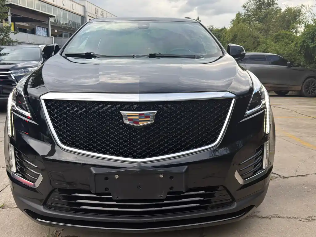 Cadillac XT5 2021 — фото 1