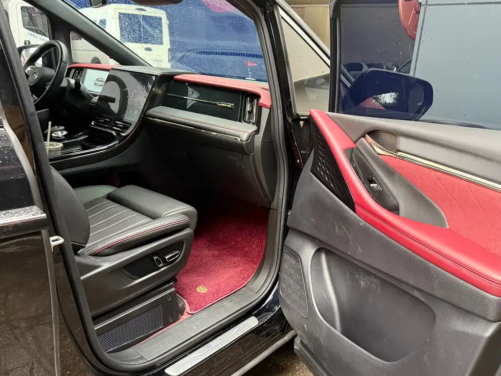GAC Trumpchi M8 2024 — фото 12