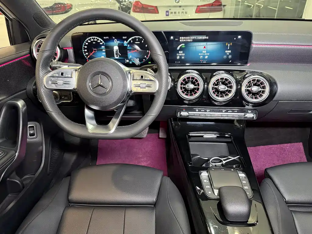 Mercedes-Benz A-Class 2022 — фото 15