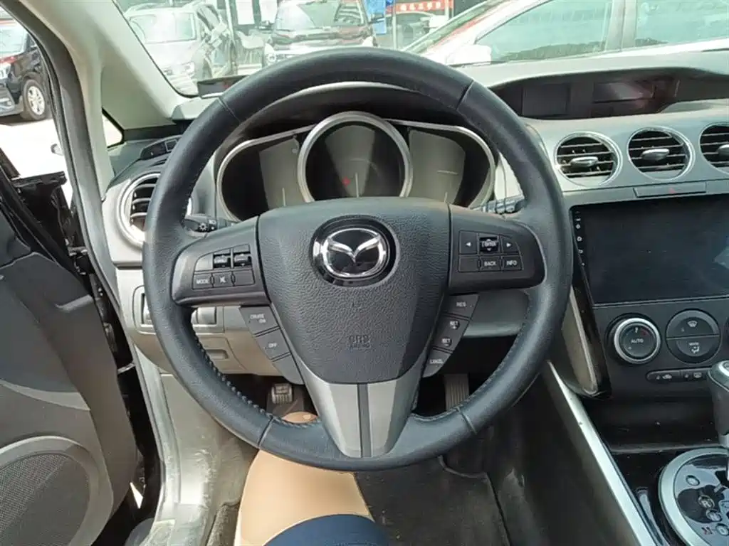 Mazda CX-7 2016 — фото 11