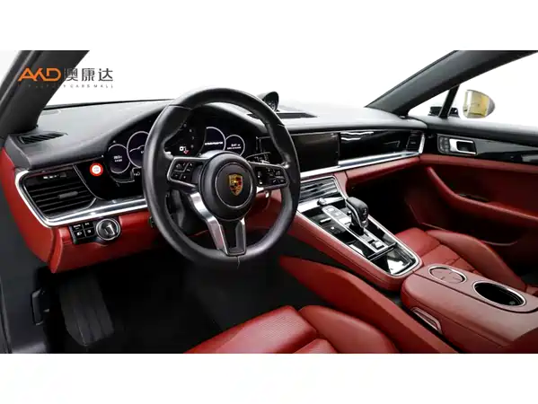 Porsche Panamera 2021