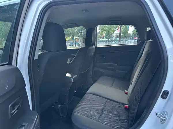 Mitsubishi Jinxuan ASX 2014