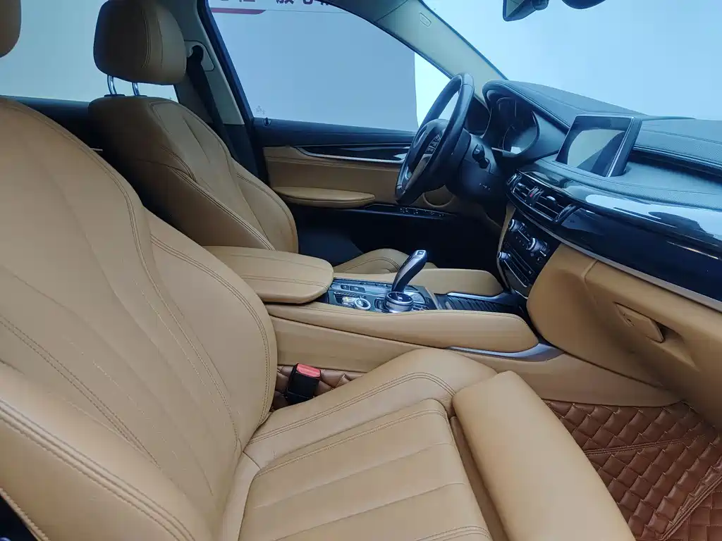 BMW X6 2018 — фото 13