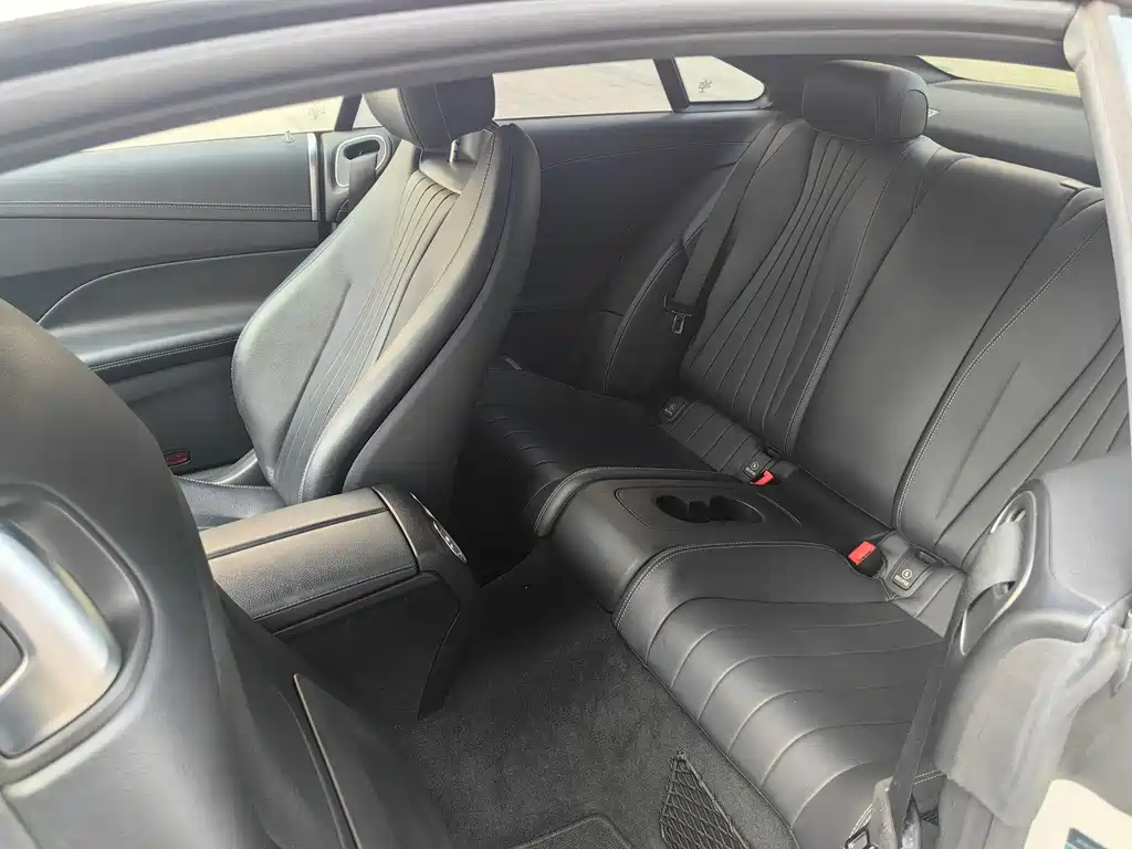 Mercedes-Benz E-Class 2019 — фото 15