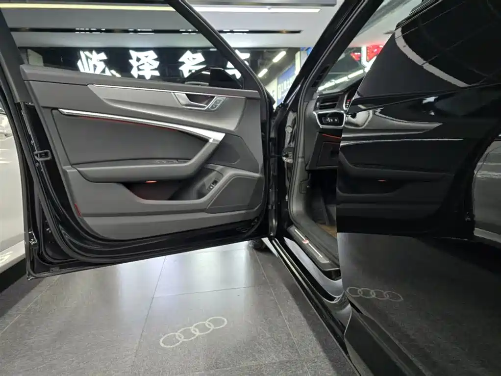 Audi A6L 2023 — фото 5