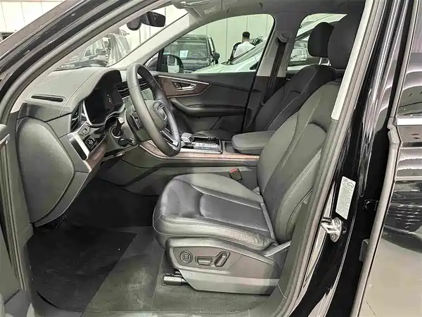 Audi Q7 2023