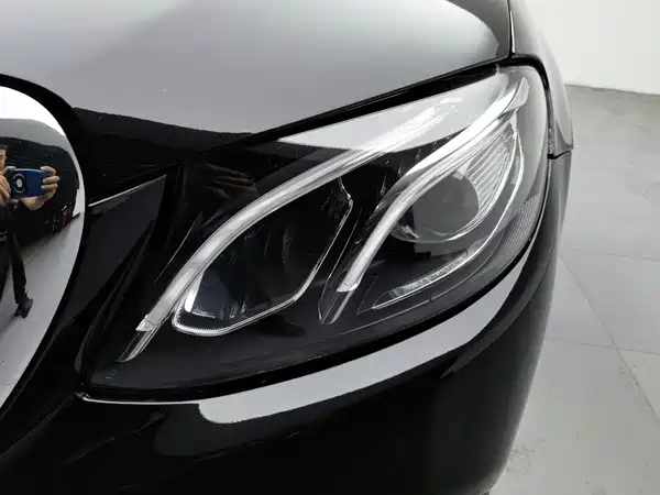 Mercedes-Benz E-Class 2019