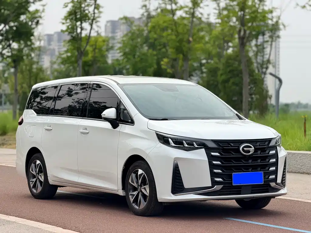 GAC Motor Trumpchi M6 2021 — фото 3