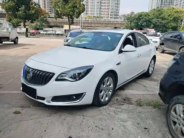 Buick Regal 2016