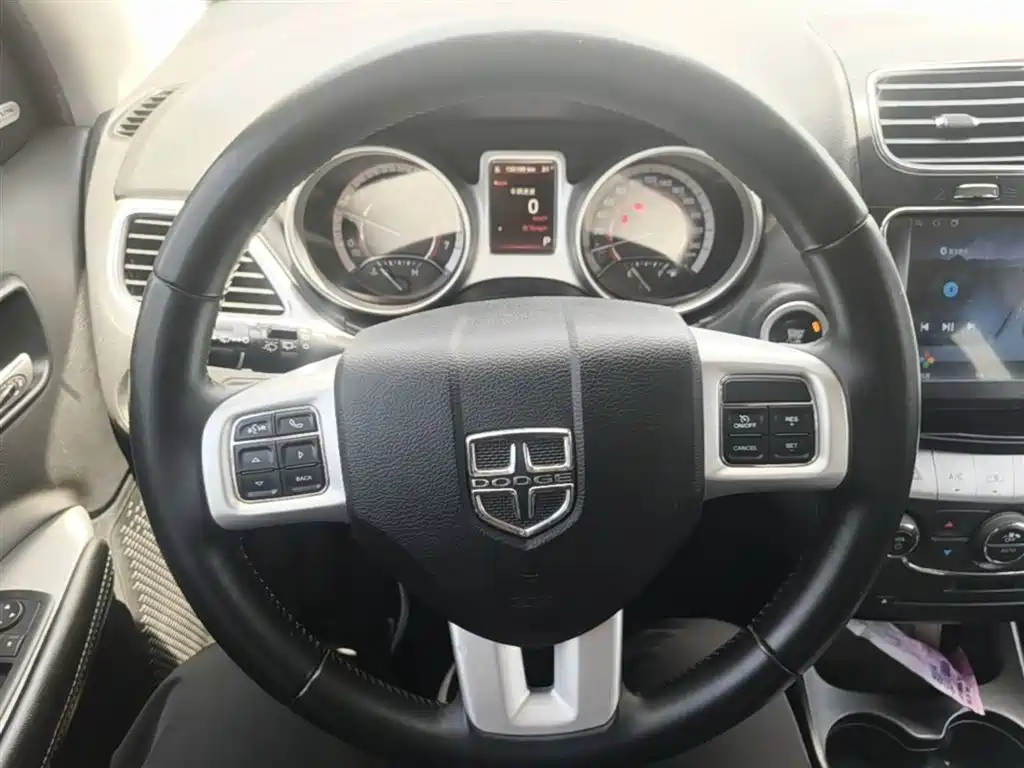 Dodge Journey 2016 — фото 11