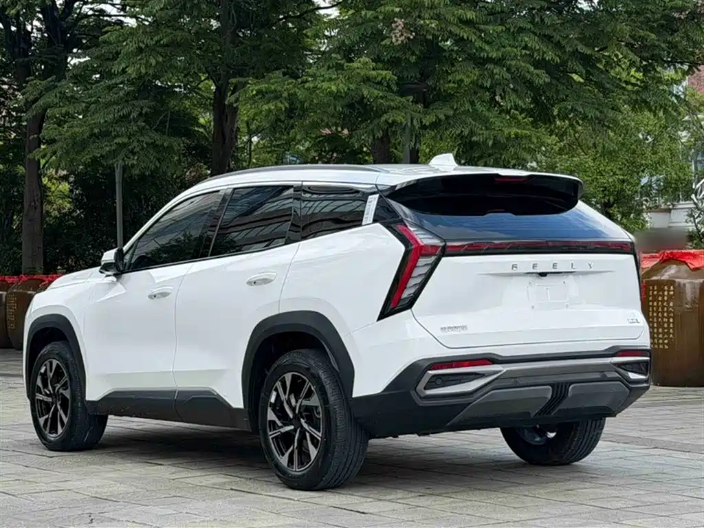 Geely Boyue L 2024 — фото 10