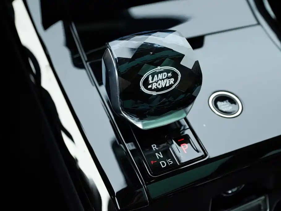Land Rover Range Rover Sport 2024 — фото 9