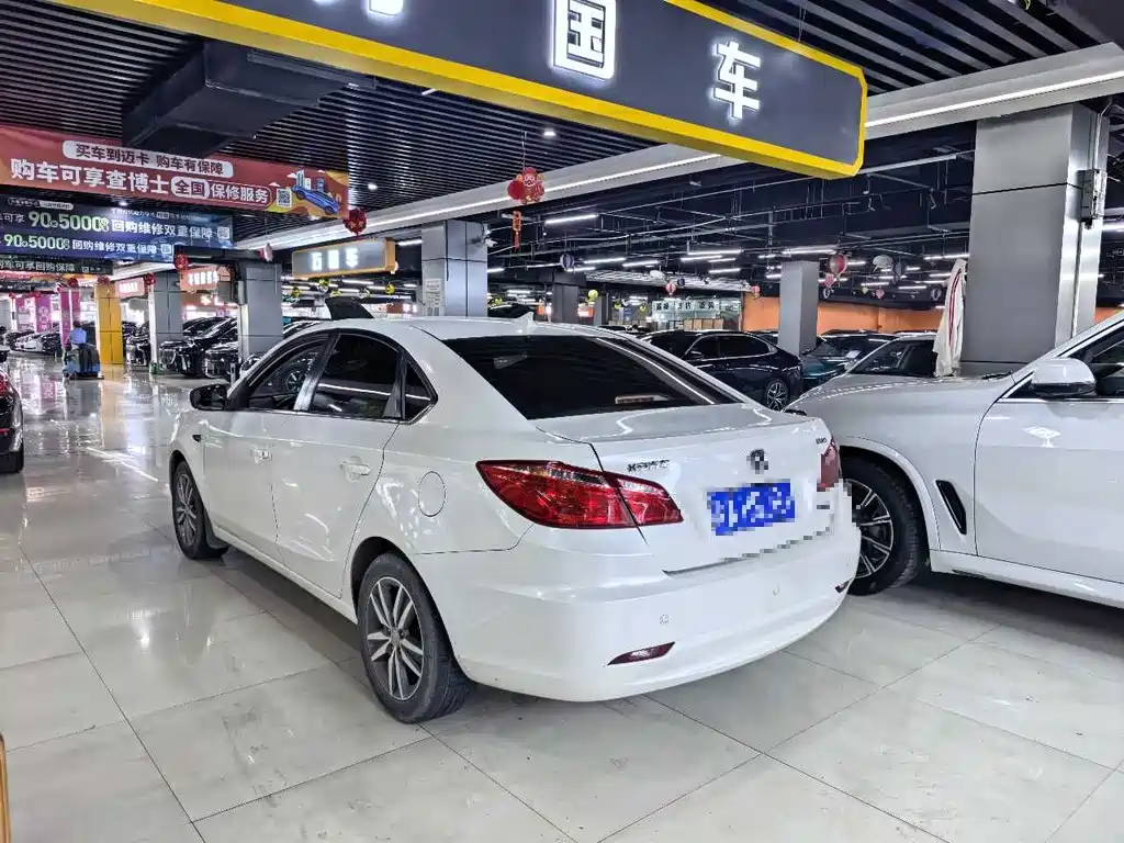 Changan Eado 2015 — фото 8