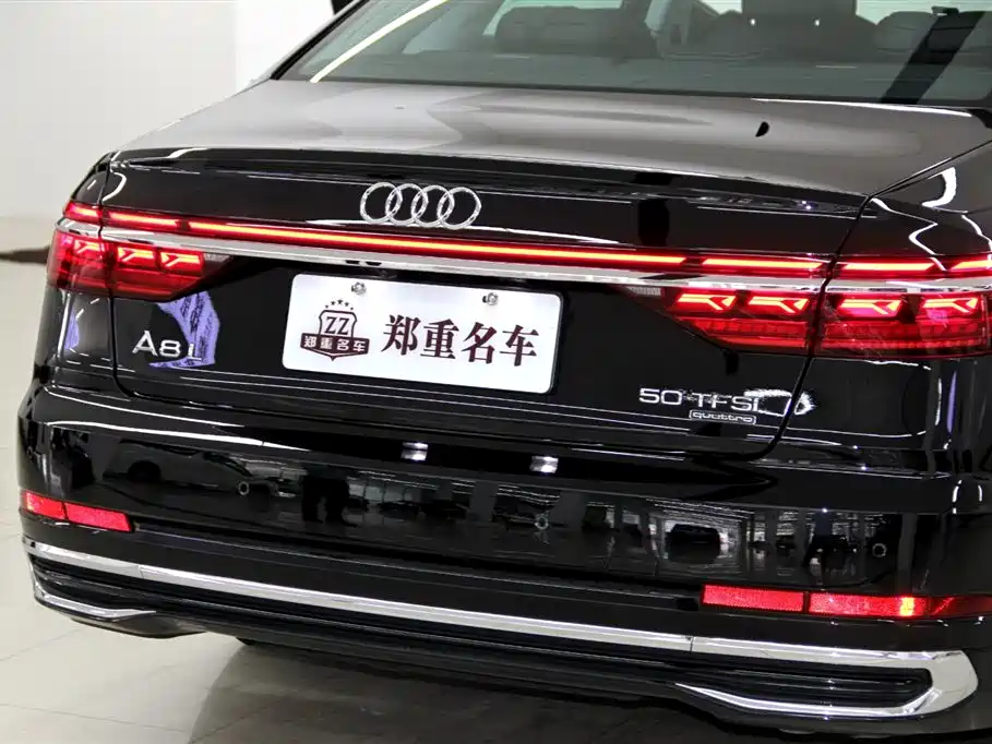 Audi A8 2023 — фото 33