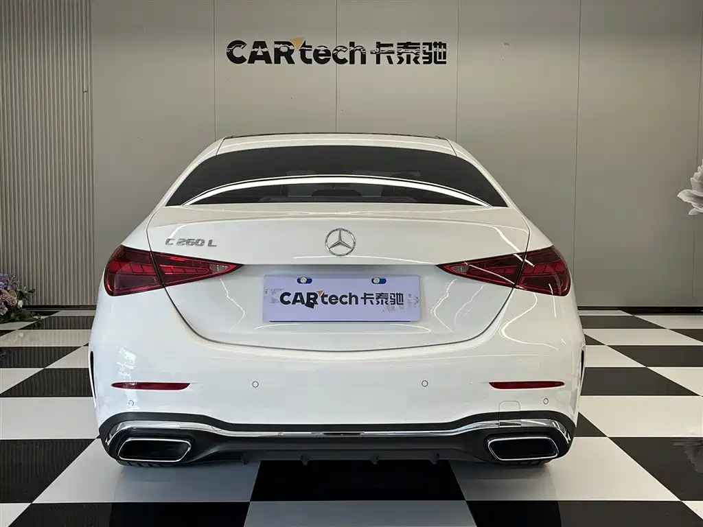 Mercedes-Benz C-Class 2024