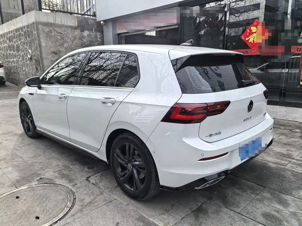 Volkswagen Golf 2023