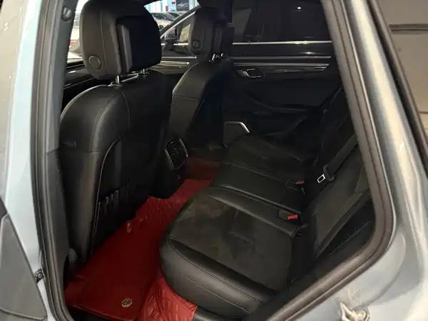 Porsche Macan 2020