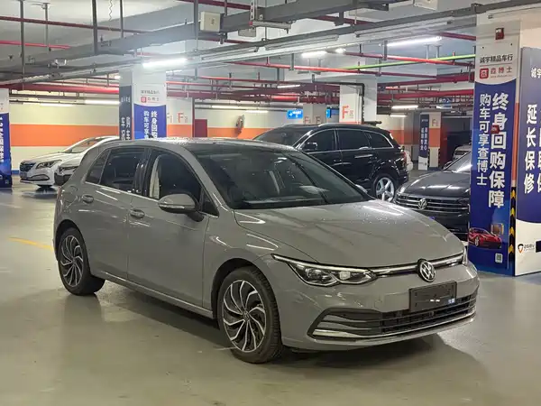 Volkswagen Golf 2024