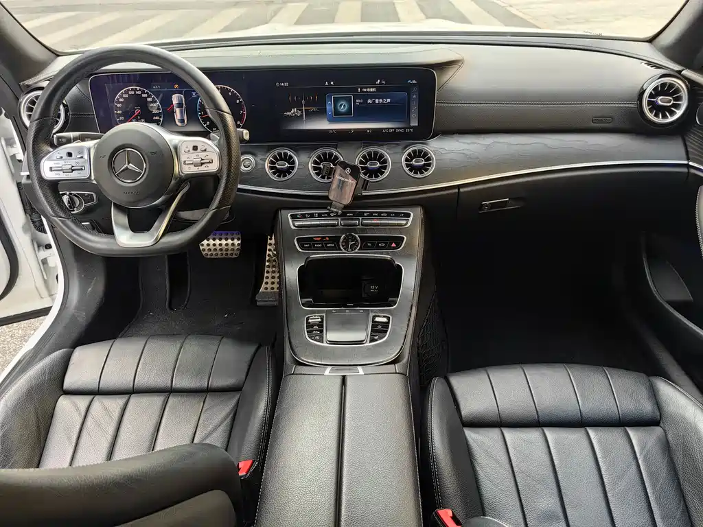 Mercedes-Benz E-Class 2019 — фото 14