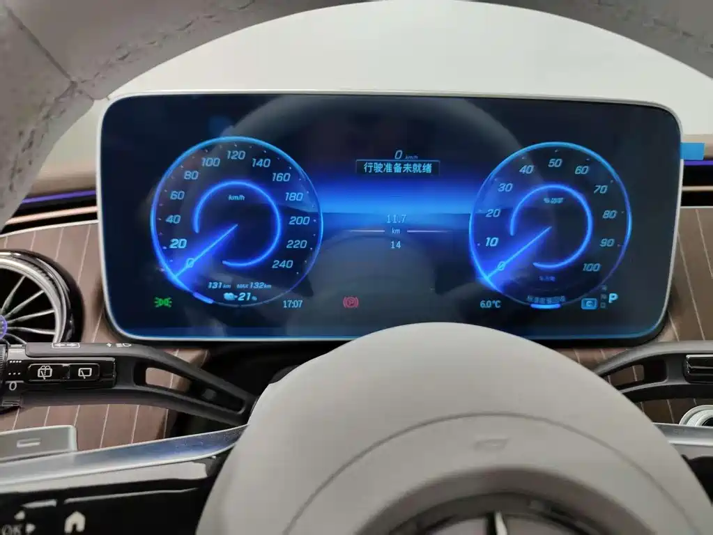 Mercedes-Benz EQE SUV 2025 — фото 10