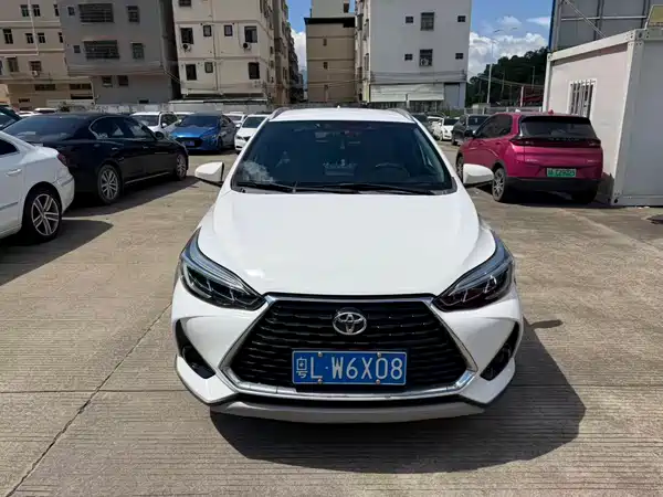 Toyota Yaris L 2022
