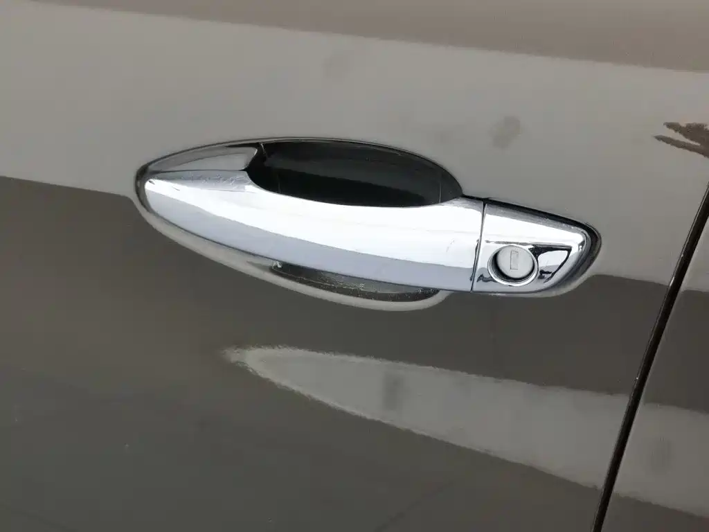 Peugeot 408 2015 — фото 18