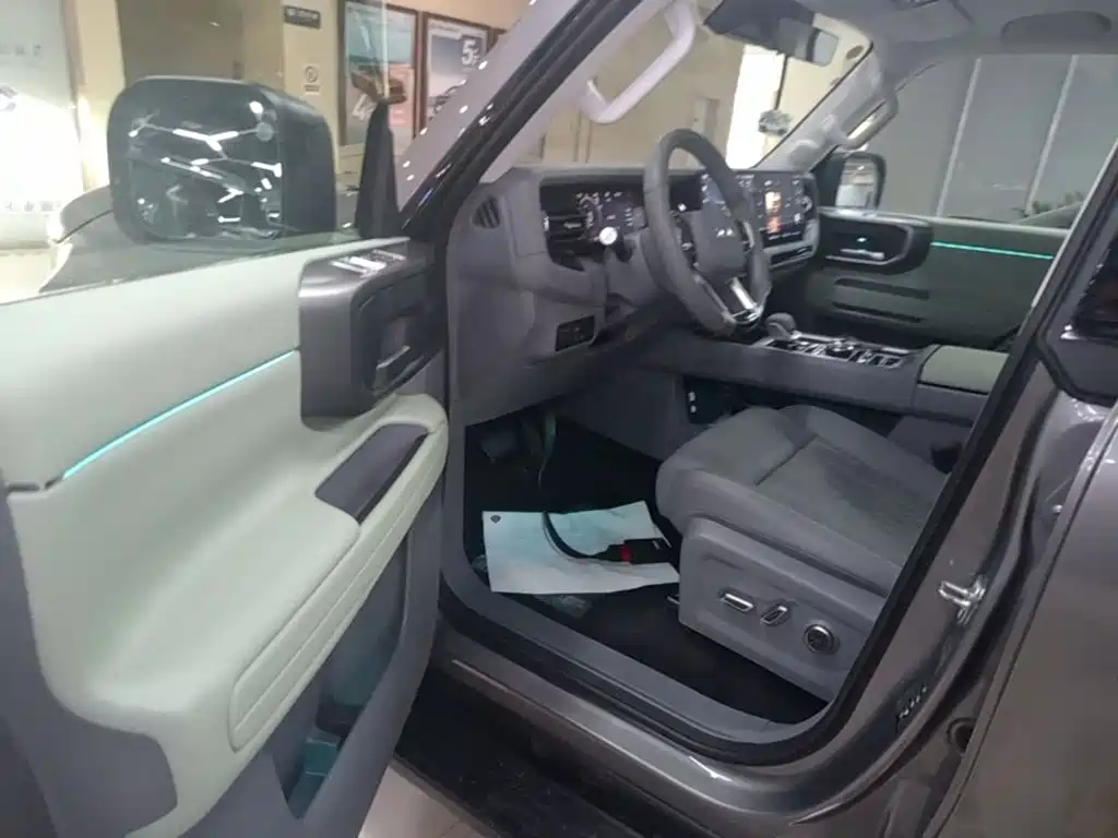 Beijing Off-Road BJ40 2025 — фото 15