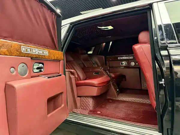 Rolls-Royce Phantom 2006