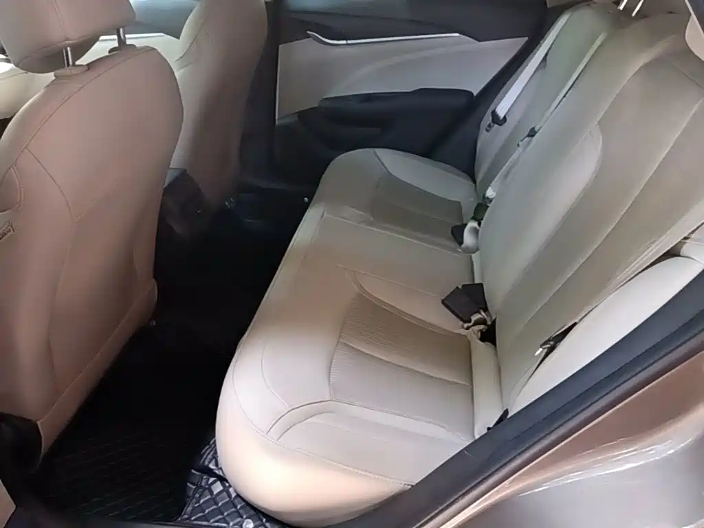 Buick Excelle 2017 — фото 17