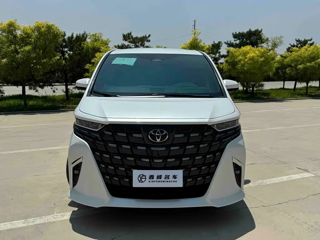 Toyota Alphard 2024