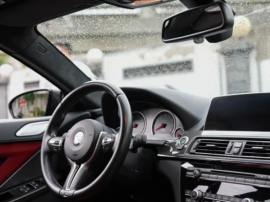 BMW M6 2017 — фото 11