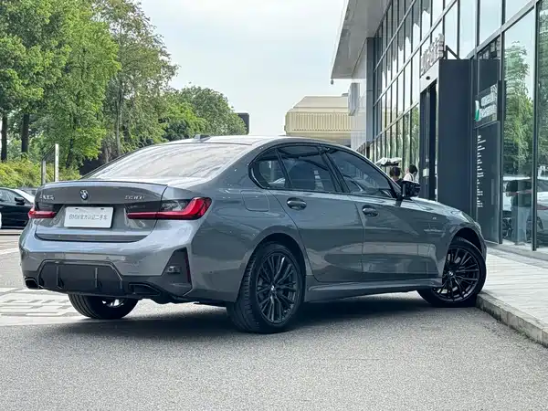 BMW 3 Series 2024