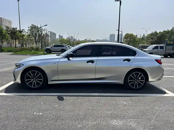 BMW 3 Series 2021