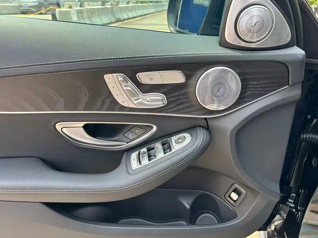 Mercedes-Benz C-Class 2021 — фото 17