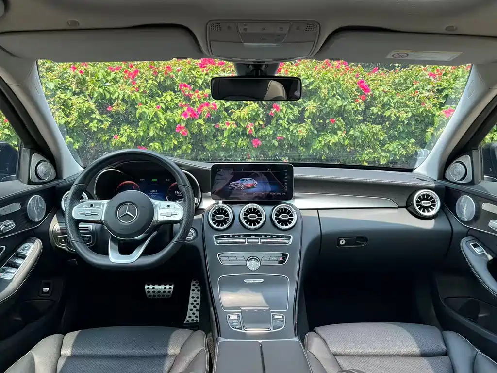 Mercedes-Benz C-Class 2021 — фото 10