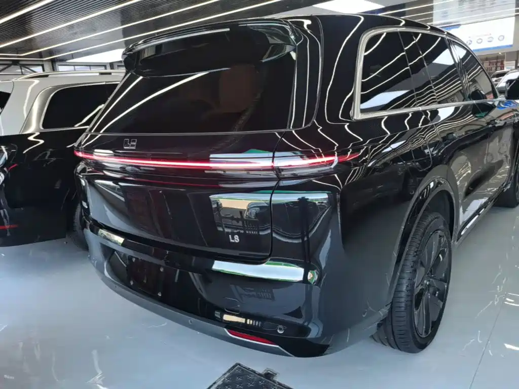 Li Auto Li L8 2025