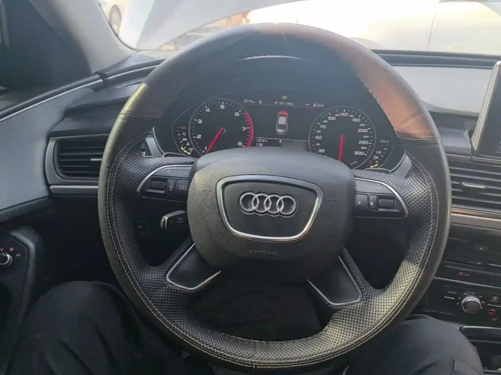 Audi A6L 2015 — фото 11
