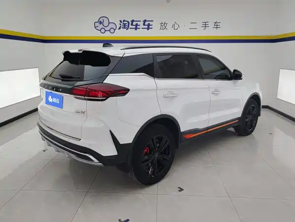 Geely Boyue 2022