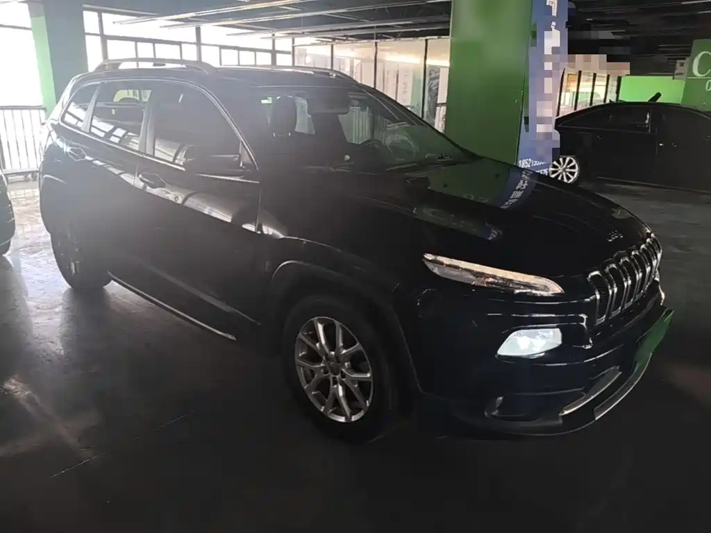 Jeep Cherokee 2018 — фото 4