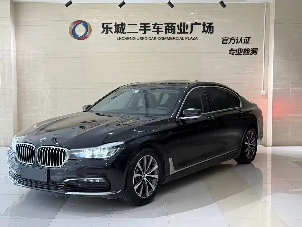 BMW 7 Series 2017 — фото 1