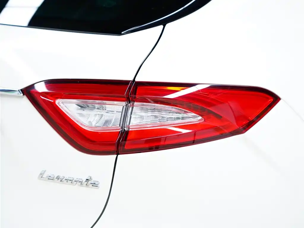 Maserati Levante 2018 — фото 5