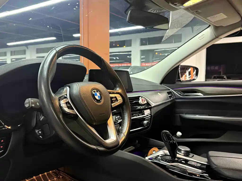 BMW 6 Series GT 2019 — фото 7